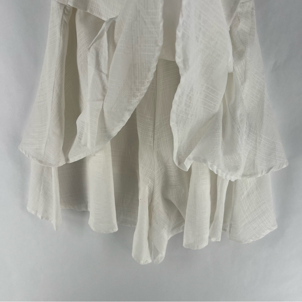 SRV x FTF Blanca Tie Front Flowy Romper Tiered Shorts Surplice‎ Neckline Woven - Picture 10 of 16